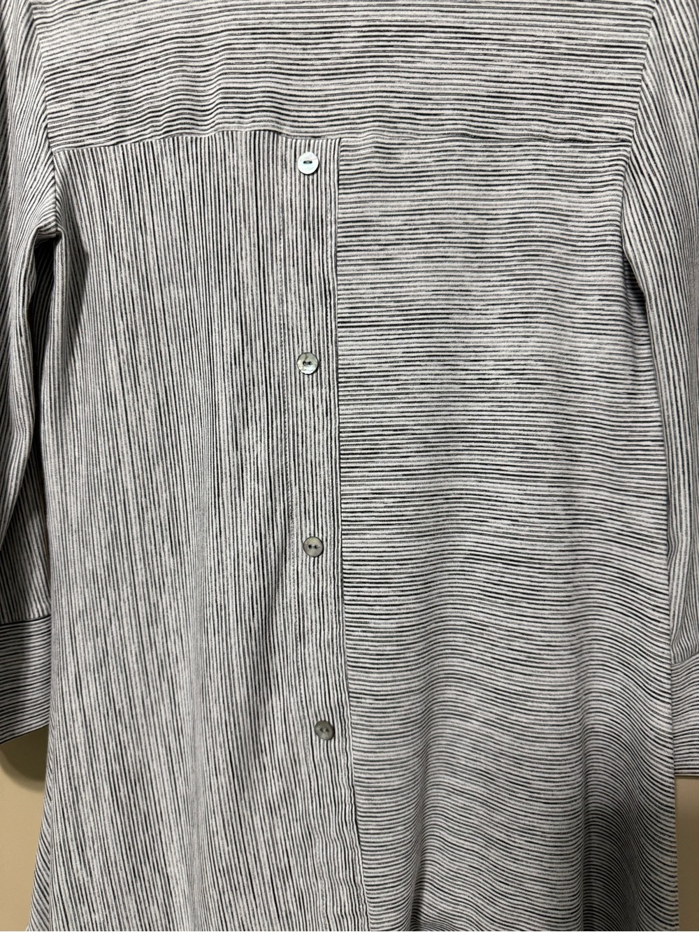 Joseph Ribkoff Light Gray Button-Front Tunic Blouse - Picture 7 of 9
